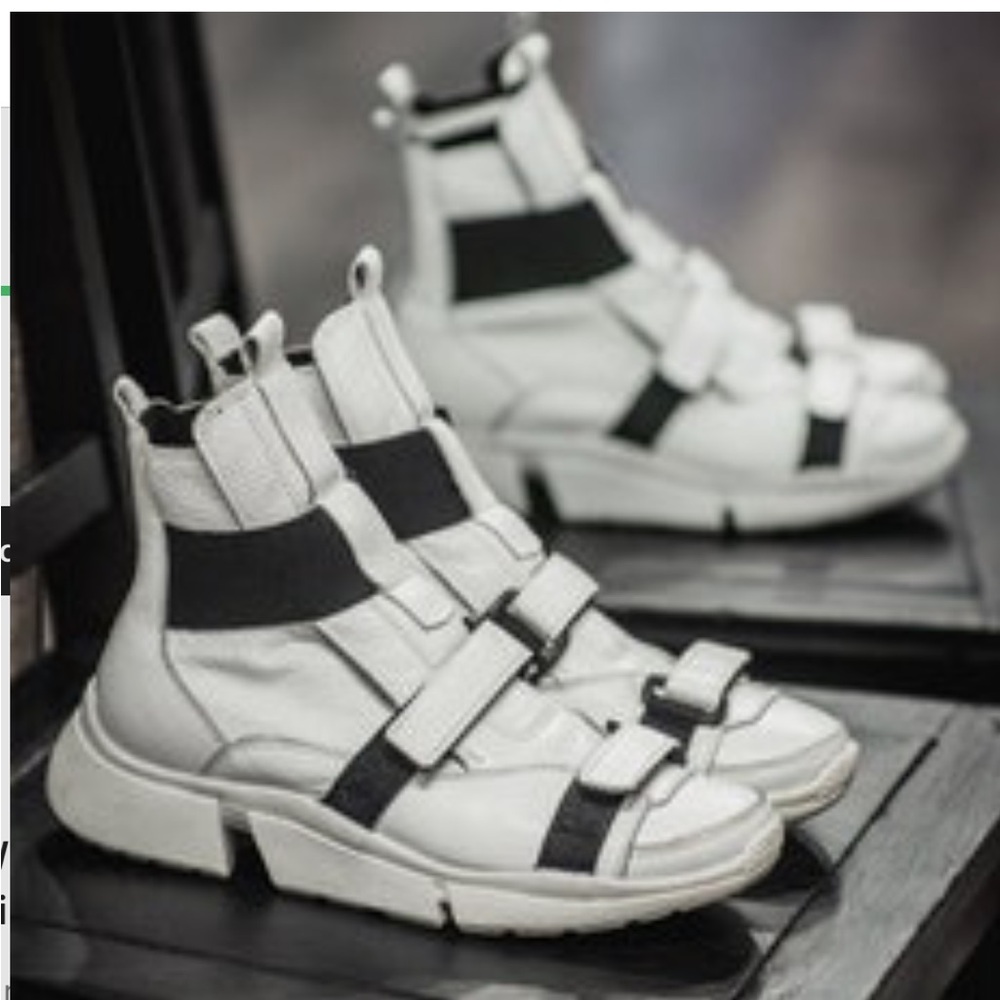 High-Top Cyberpunk Futuristic Cosplay Leather Sneakers Fleece Lined 6.5
